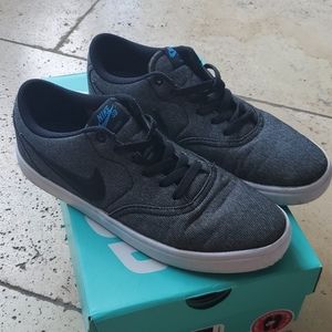 Mens Nike SB Check Solar Canvas Shoes Sneakers
